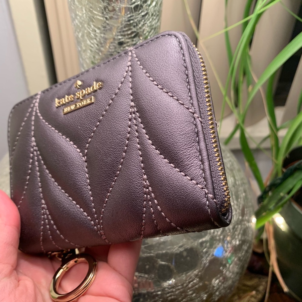 Authentic Kate Spade Quilted leather zip wallet ❤️ - Picture 2 of 7